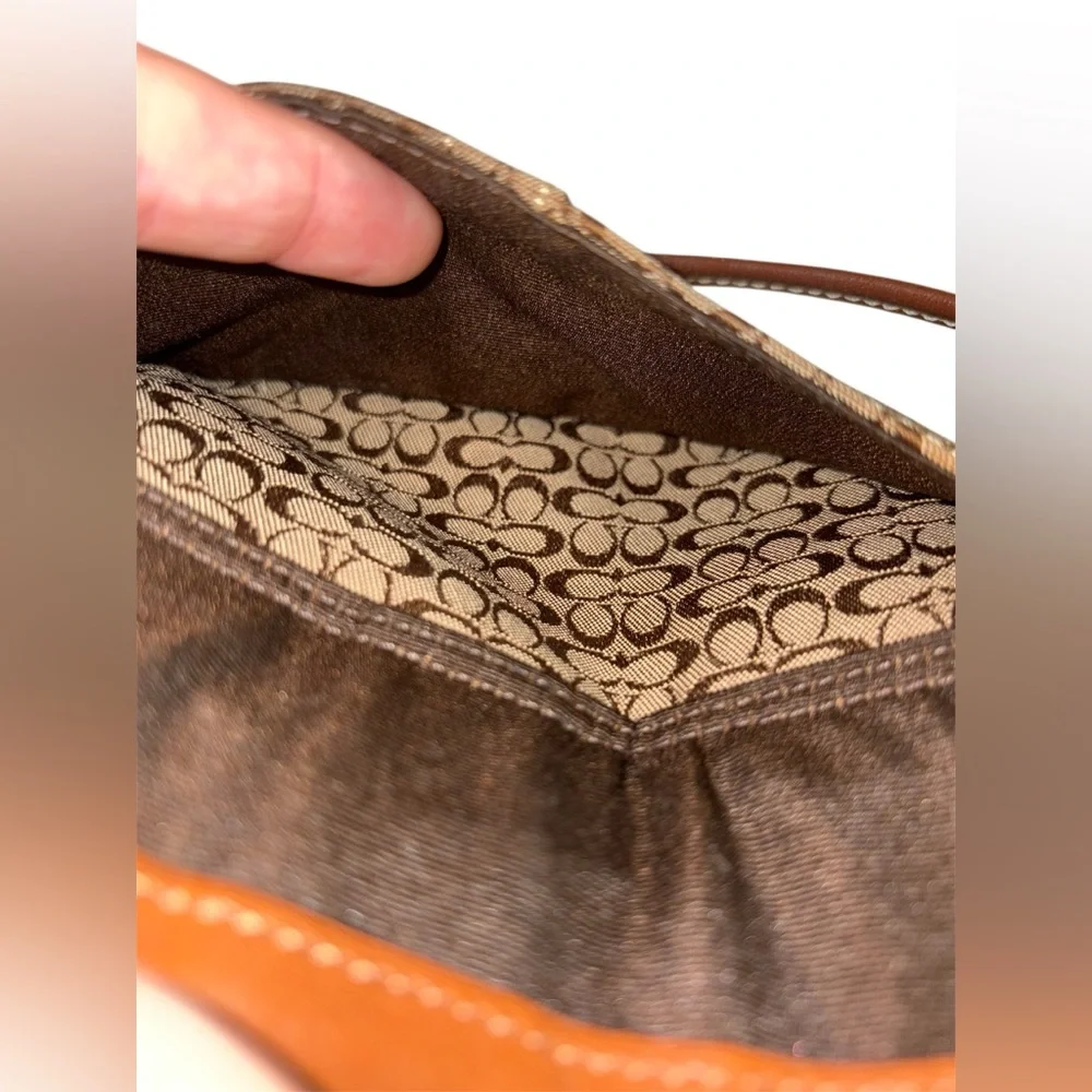 COACH Vintage Hampton Mini Signature Buckle Wristlet Wallet Khaki/Camel Canvas - Picture 7 of 8